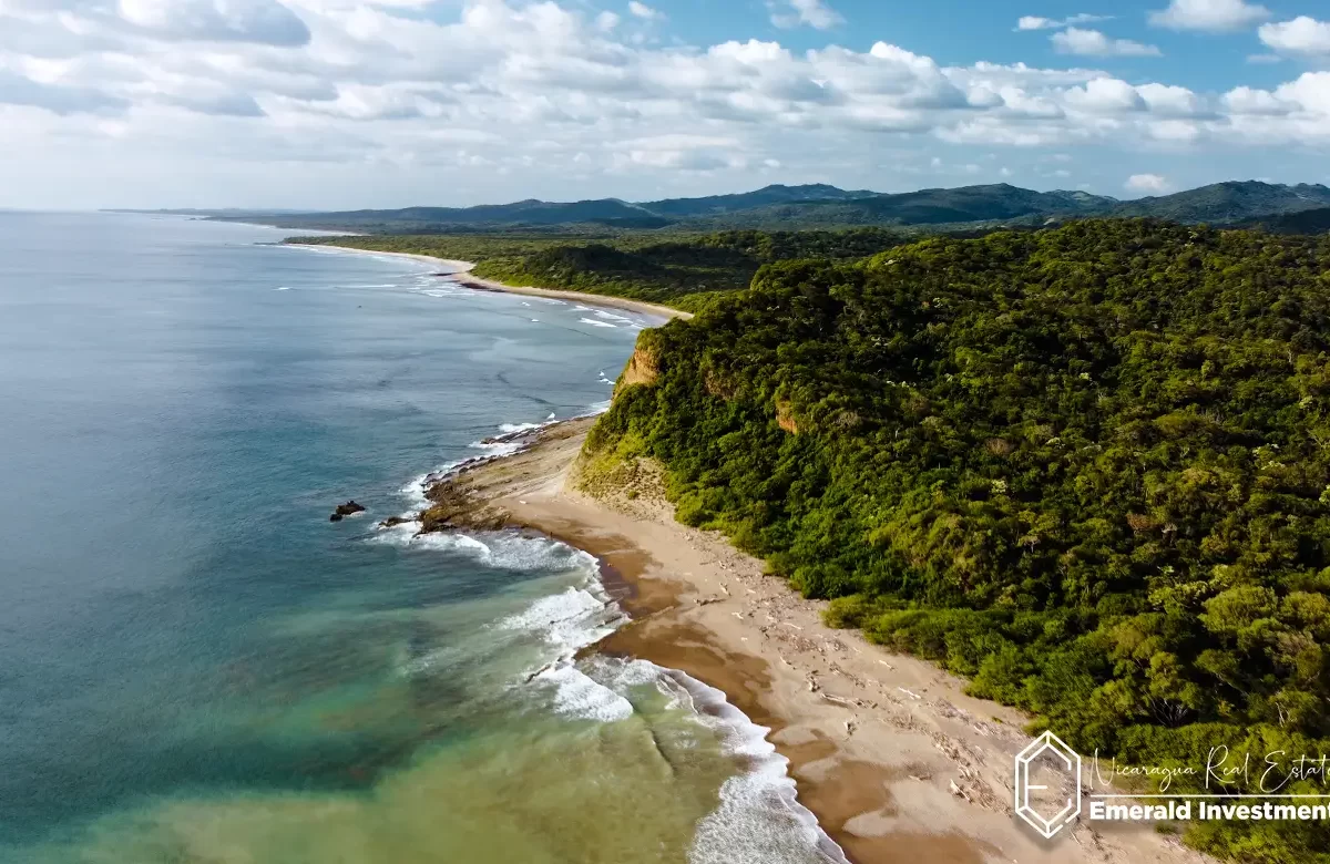 Playa Astillero Grundstück zu verkaufen - Fläche mit Meerblick