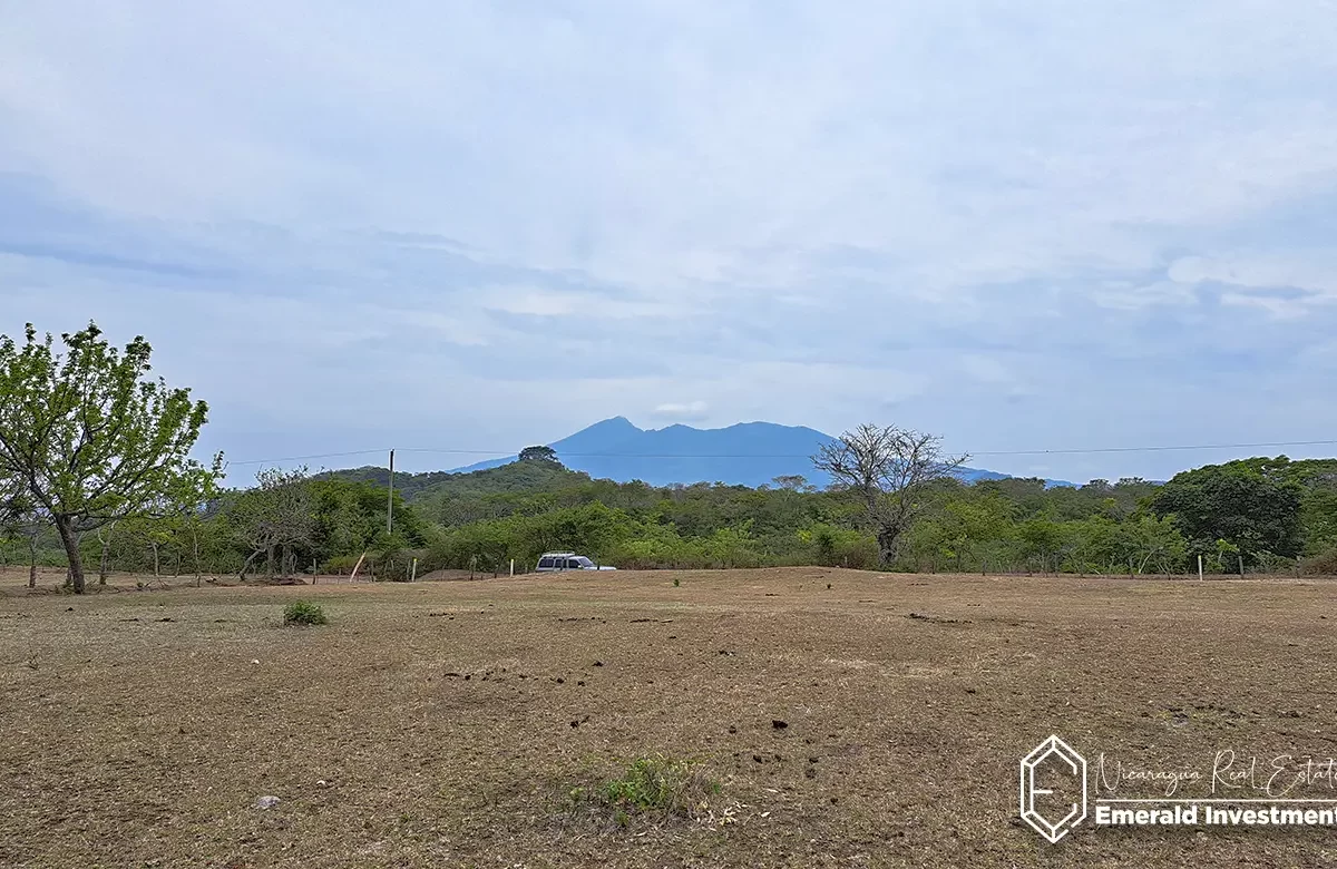 Hermosa Propiedad de 20.5 Acres en Venta en Granada Nicaragua