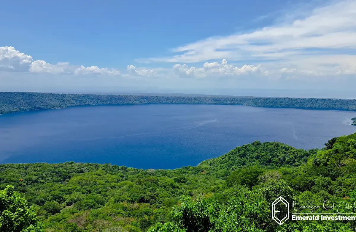 Expansive 4-Acre Lakeview in Laguna de Apoyo, Nicaragua