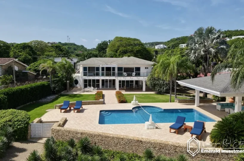 Luxury Beachfront Home in San Juan Del Sur | Casa Serena