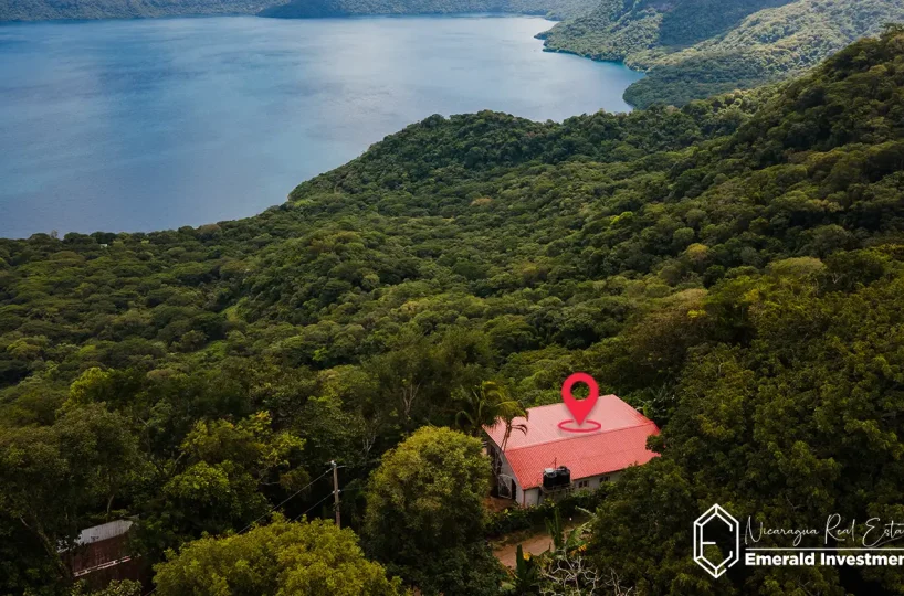 Lake-Panoramic-View-House-in-Laguna-de-Apoyo