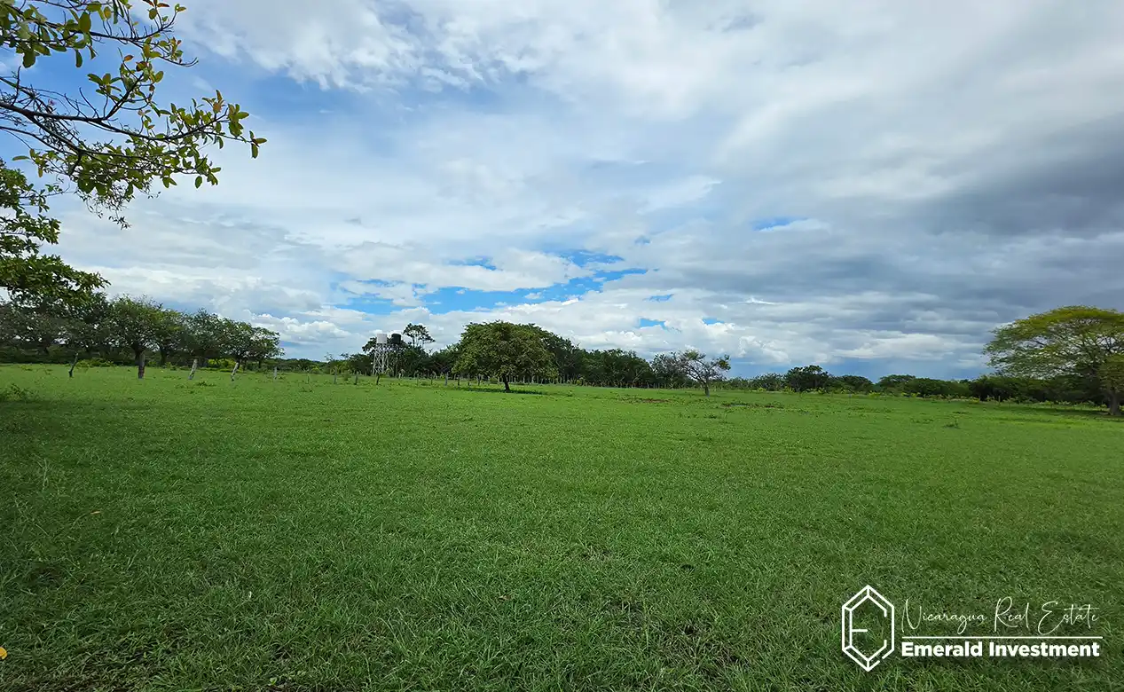 Large-Lot-with-Improvements-for-Sale-in-Granada-Nicaragua