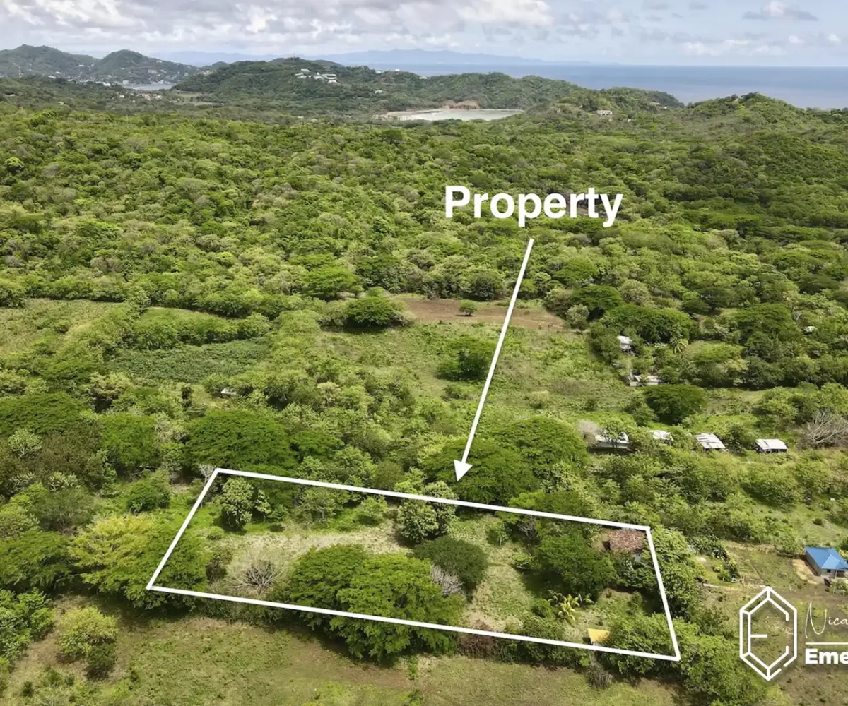 2 Acres Land and House in San Juan del Sur