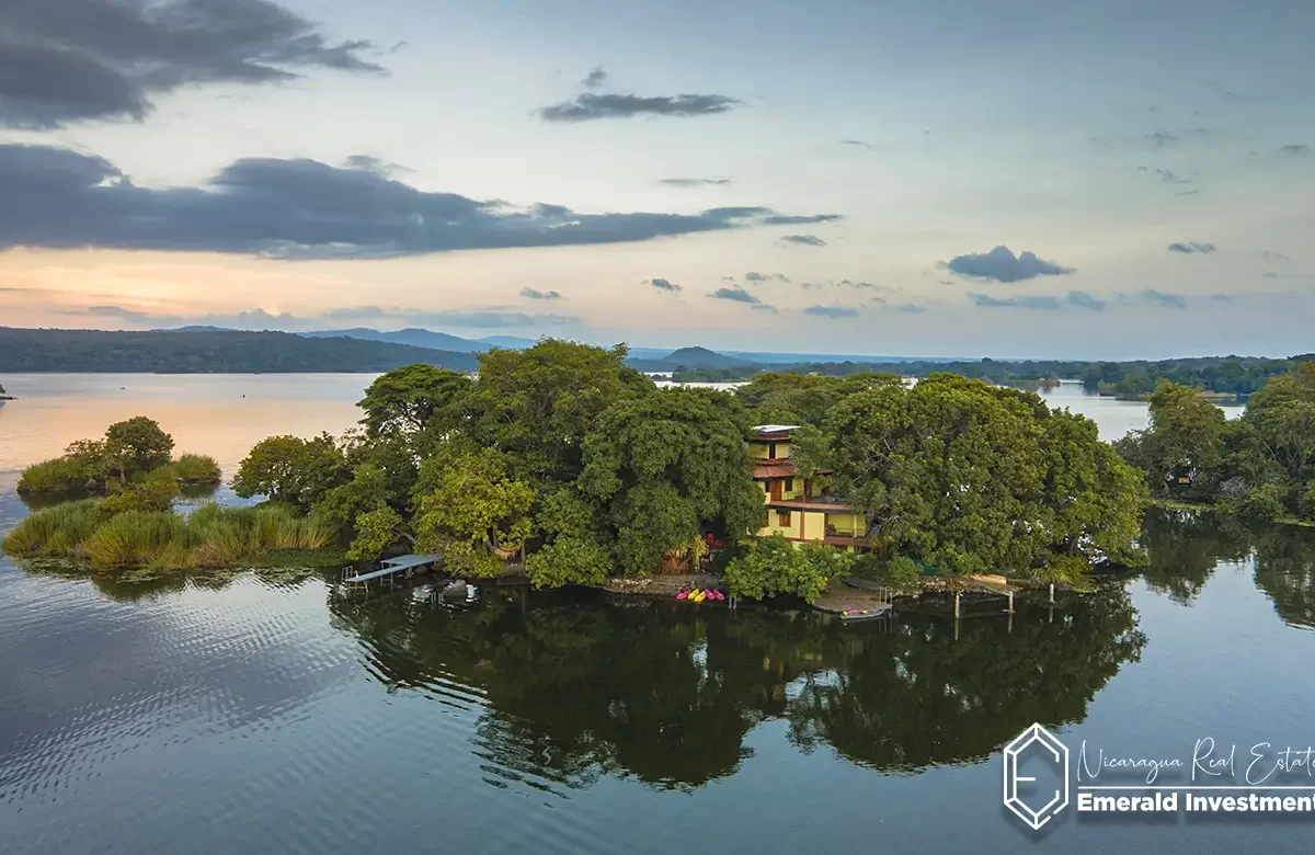 Beautiful island in isletas de Granada, Nicaragua - Zopango Orchid Island