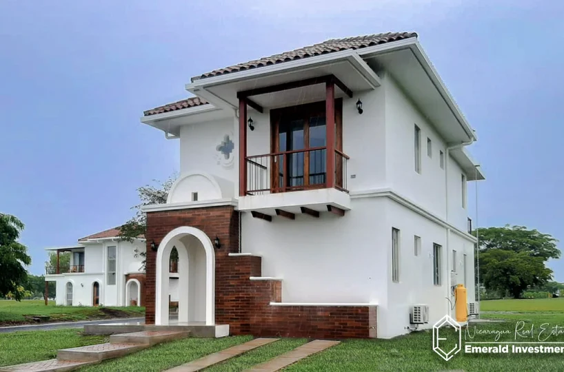 Modern 3-Bedroom Villa 1km from Beach in Gran Pacifica, Nicaragua