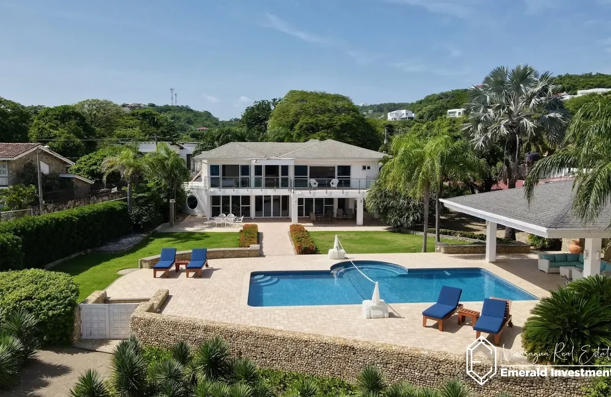 Luxury Beachfront Home in San Juan Del Sur | Casa Serena