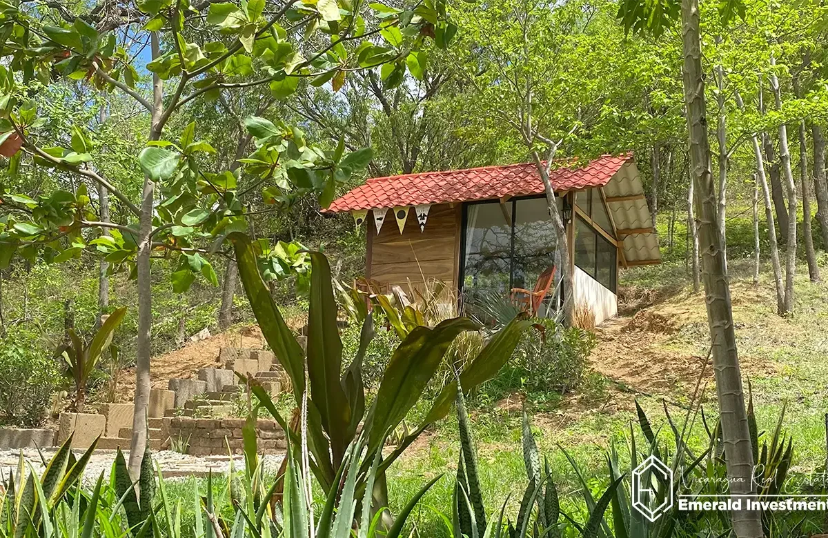 Titled Surf House & Art Studio Near Playa Gigante 5