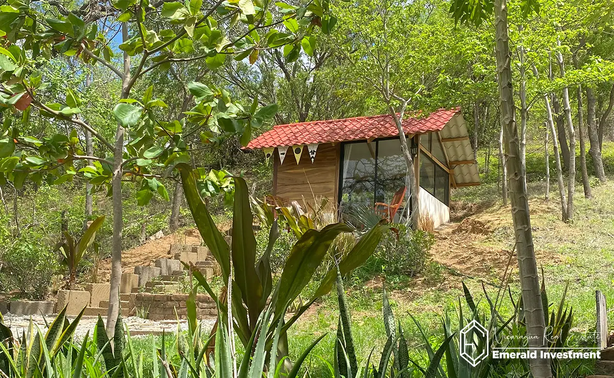 Titled Surf House & Art Studio Near Playa Gigante 5