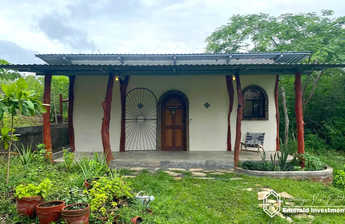 Titled Surf House Near Playa Amarillo Surf Break & Playa Gigante