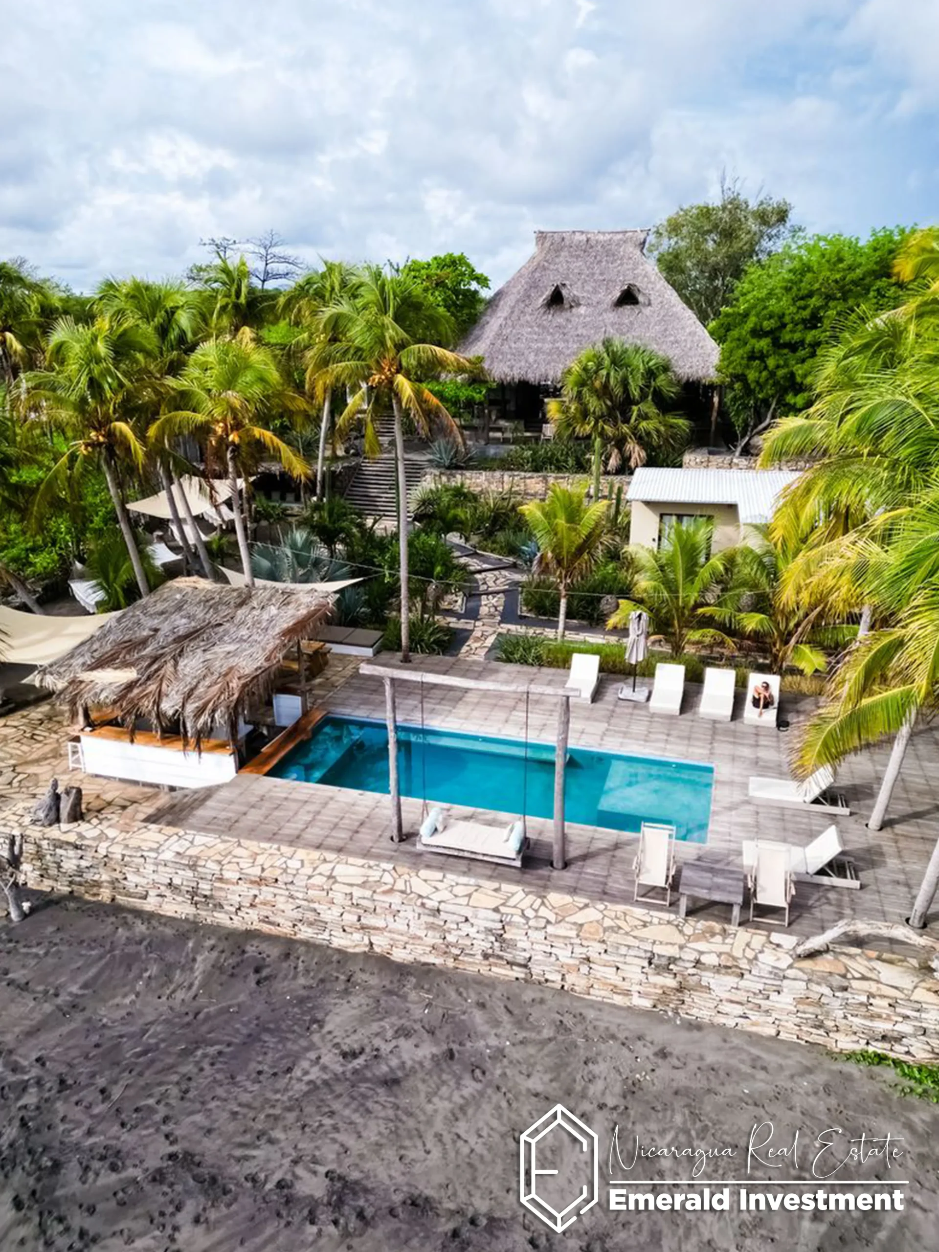 Mandla Oceanfront Retreat in Playa El Transito | Investment Opportunity