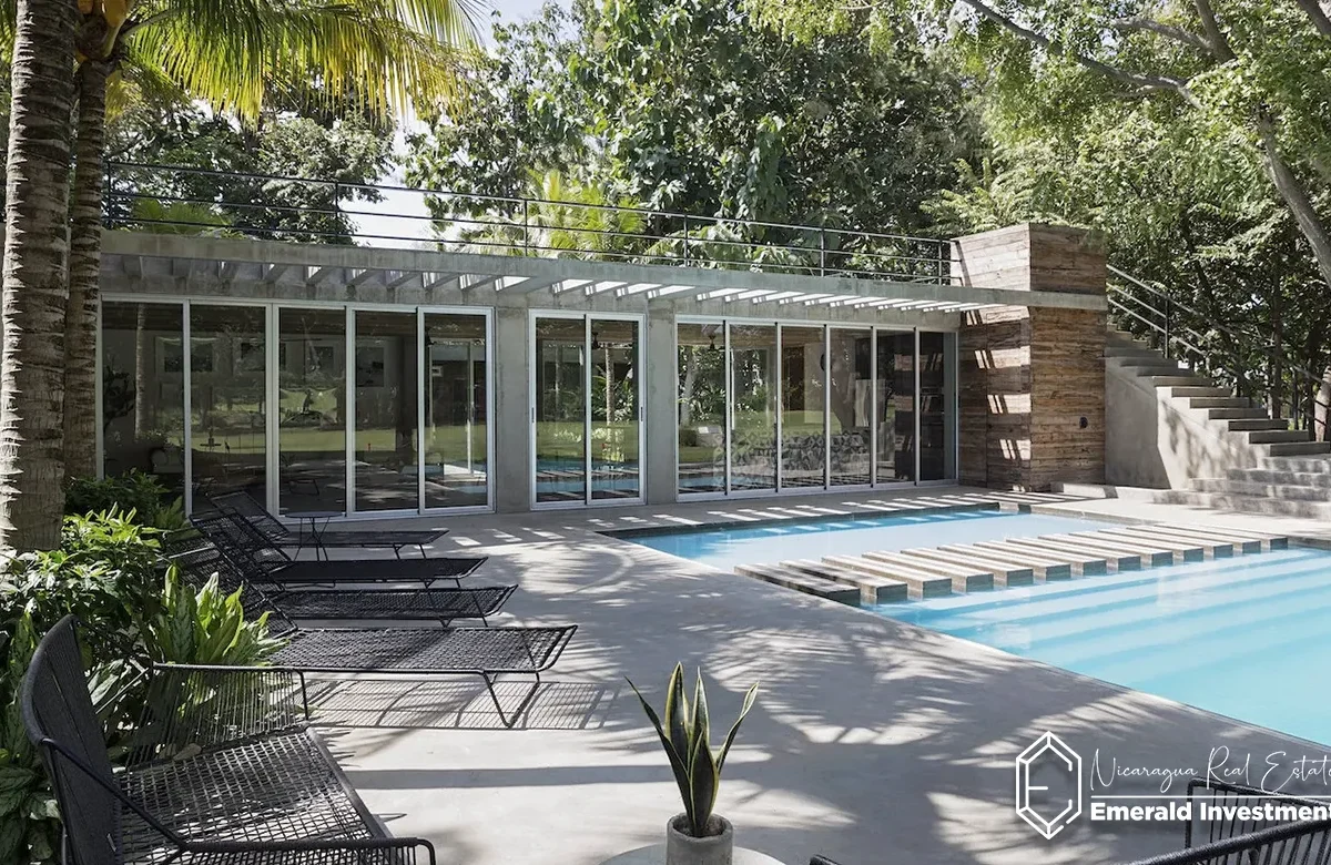 Stylish-Home-in-Hacienda-Iguana-Casa-Teka