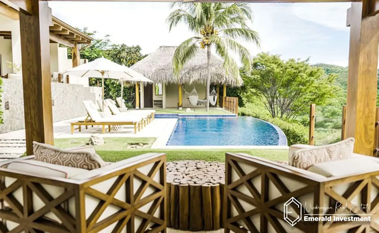 Luxury-Villa-with-Pool-in-Guacalito-de-la-Isla-Antal-14