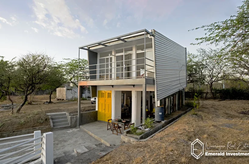 Beachfront-House-at-Playa-Casares