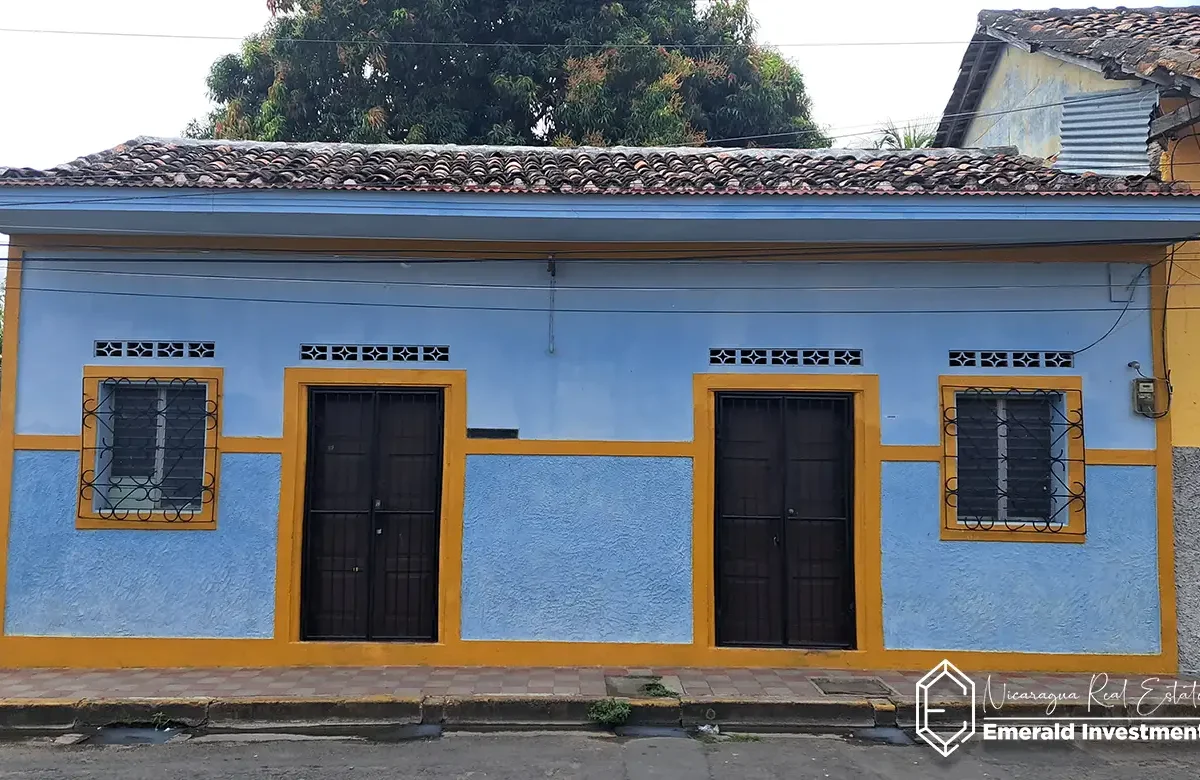 Colonial-Fixer-Upper-Home-for-Sale-in-Granada