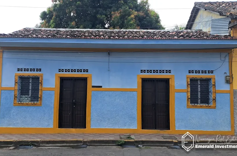 Casa colonial para reformar en venta en Granada