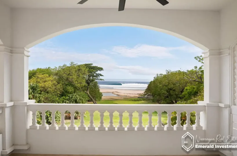 Luxury Renovated Rio Dulce Condo V11 in Hacienda Iguana terrace