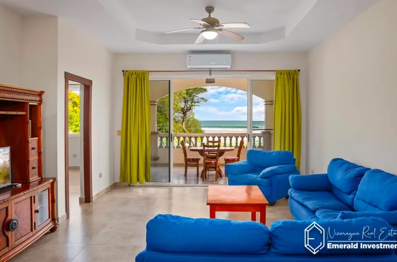 Rio Dulce Condo V7 - Oceanfront Living in Hacienda Iguana - living room1