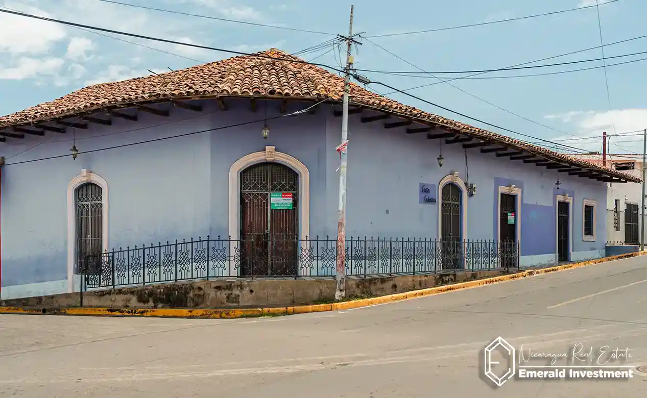 Stately-Colonial-Home-for-Sale-in-Granada-Casa-Cubana