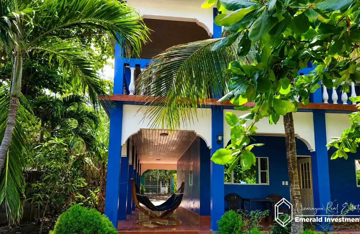 Oceanfront-5-Bedroom-Beach-House-for-Sale-in-Masachapa.