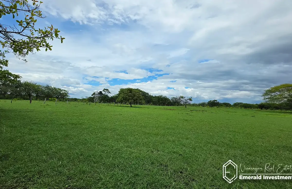 Large-Lot-with-Improvements-for-Sale-in-Granada-Nicaragua